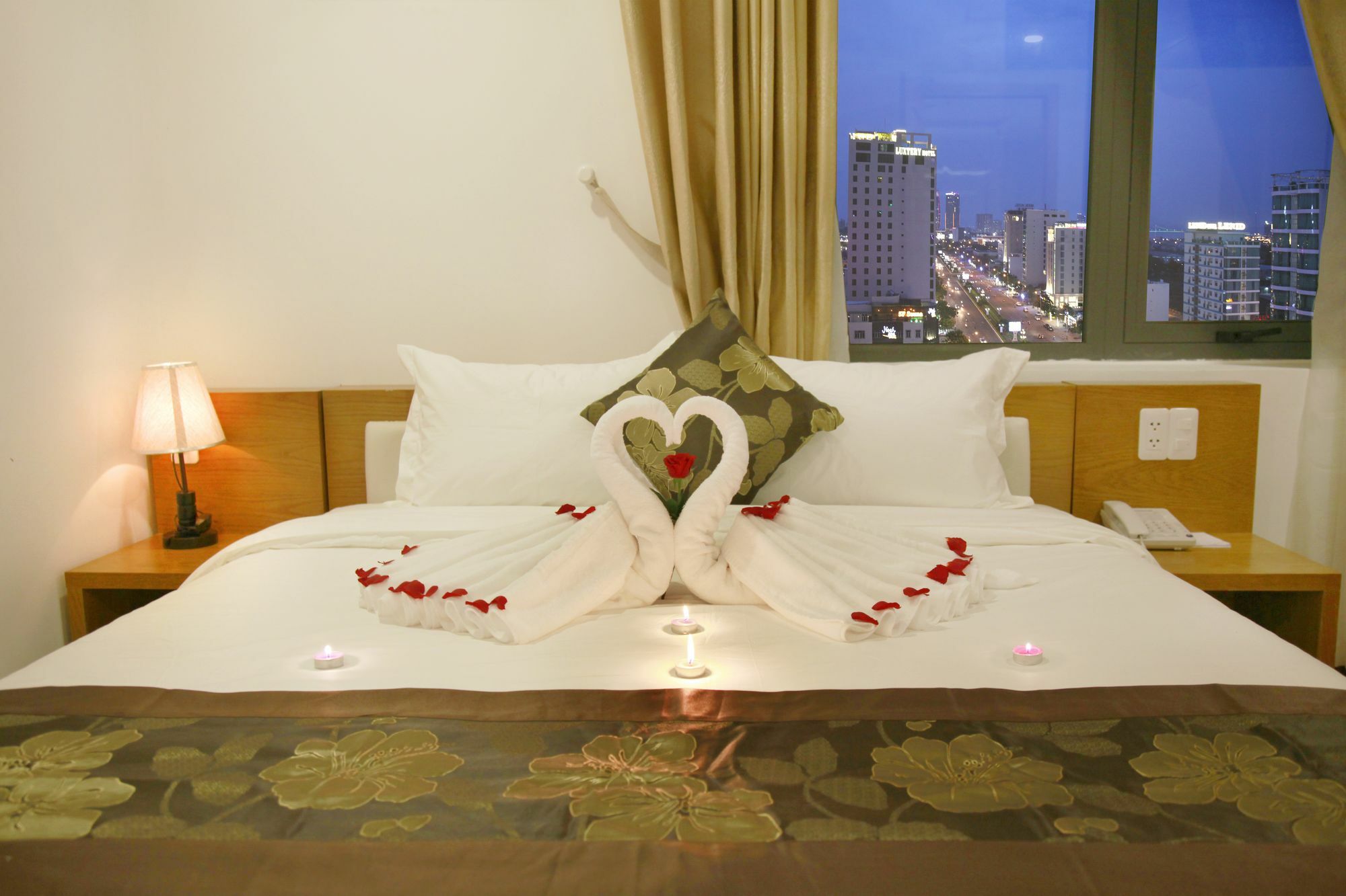 Merry Land Hotel Дананг Екстериор снимка